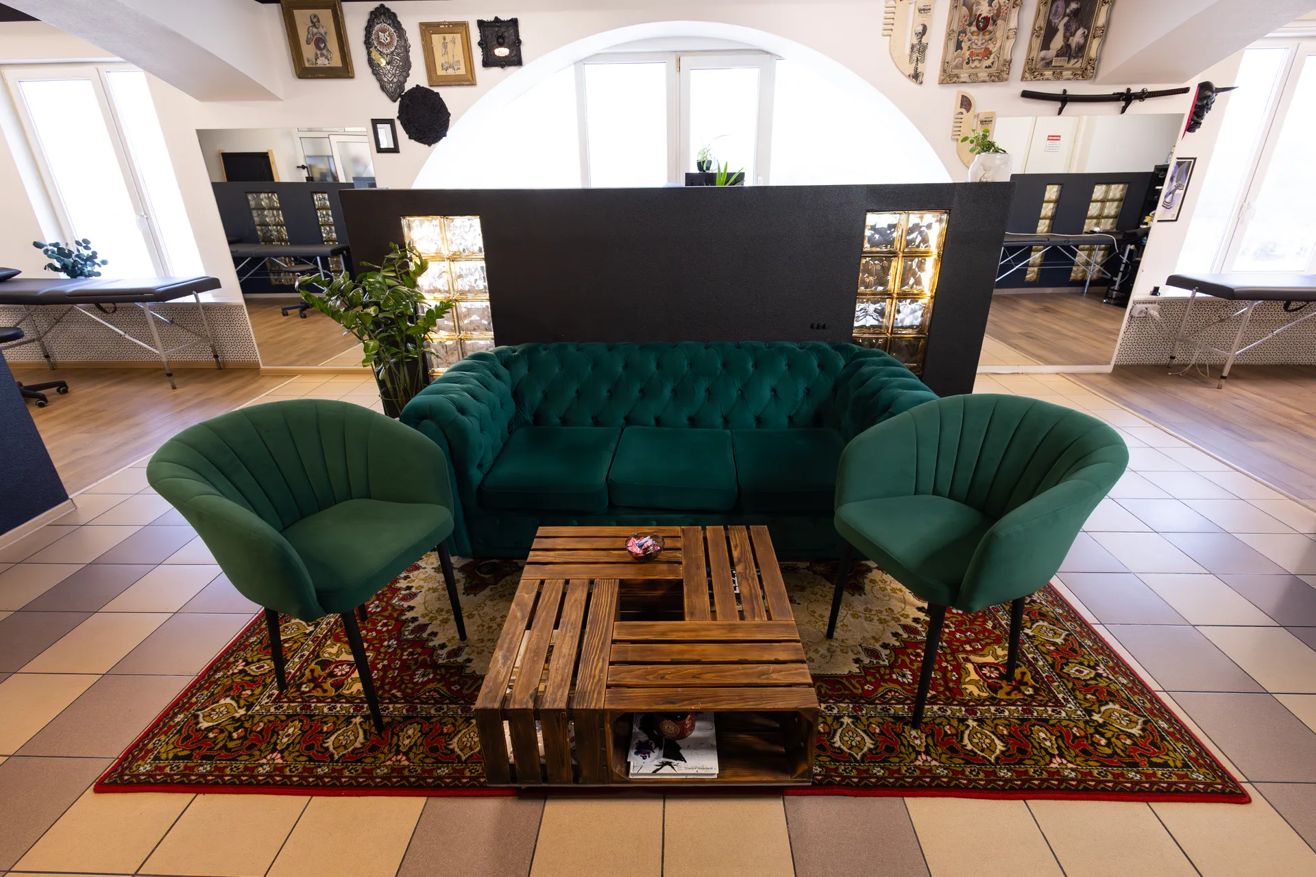 Интерьер AXIS TATTOO STUDIO